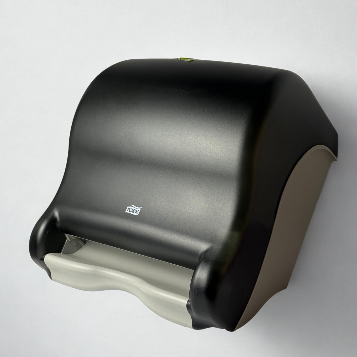 Automatic Universal Towel Dispenser