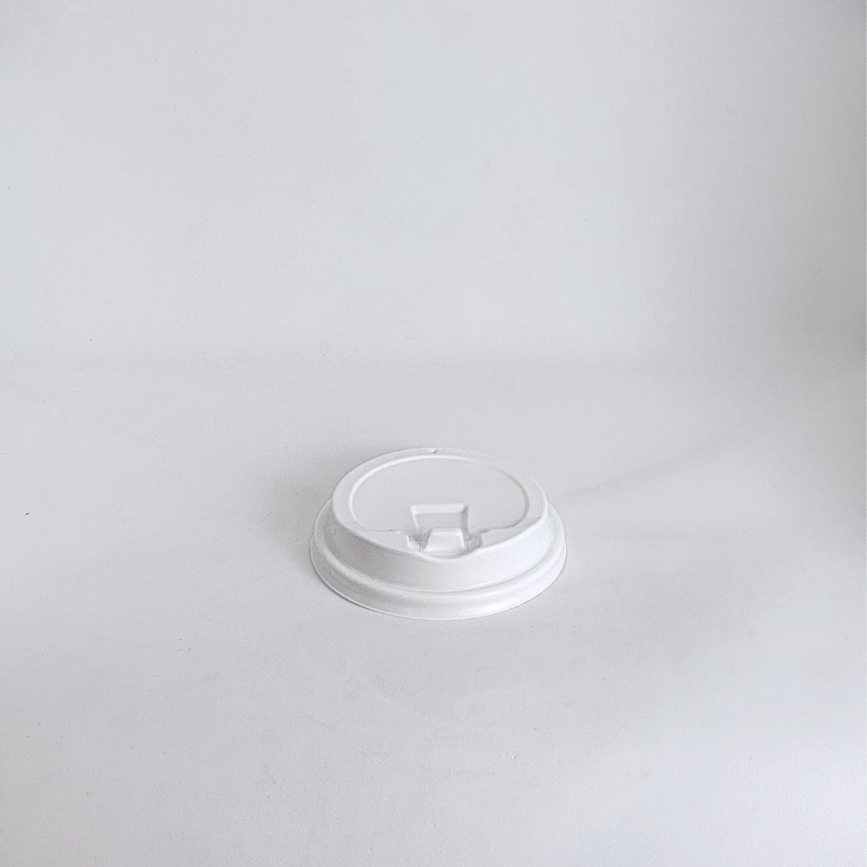 90mm White PP Flipback Lid